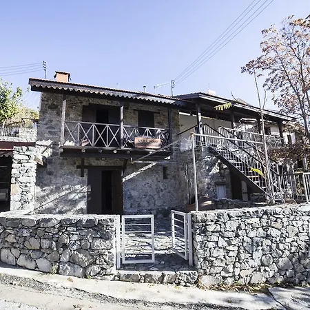 Symposio Maria House 1 Дом отдыха